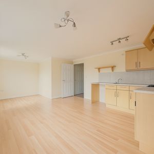 Kitchen/Lounge- click for photo gallery